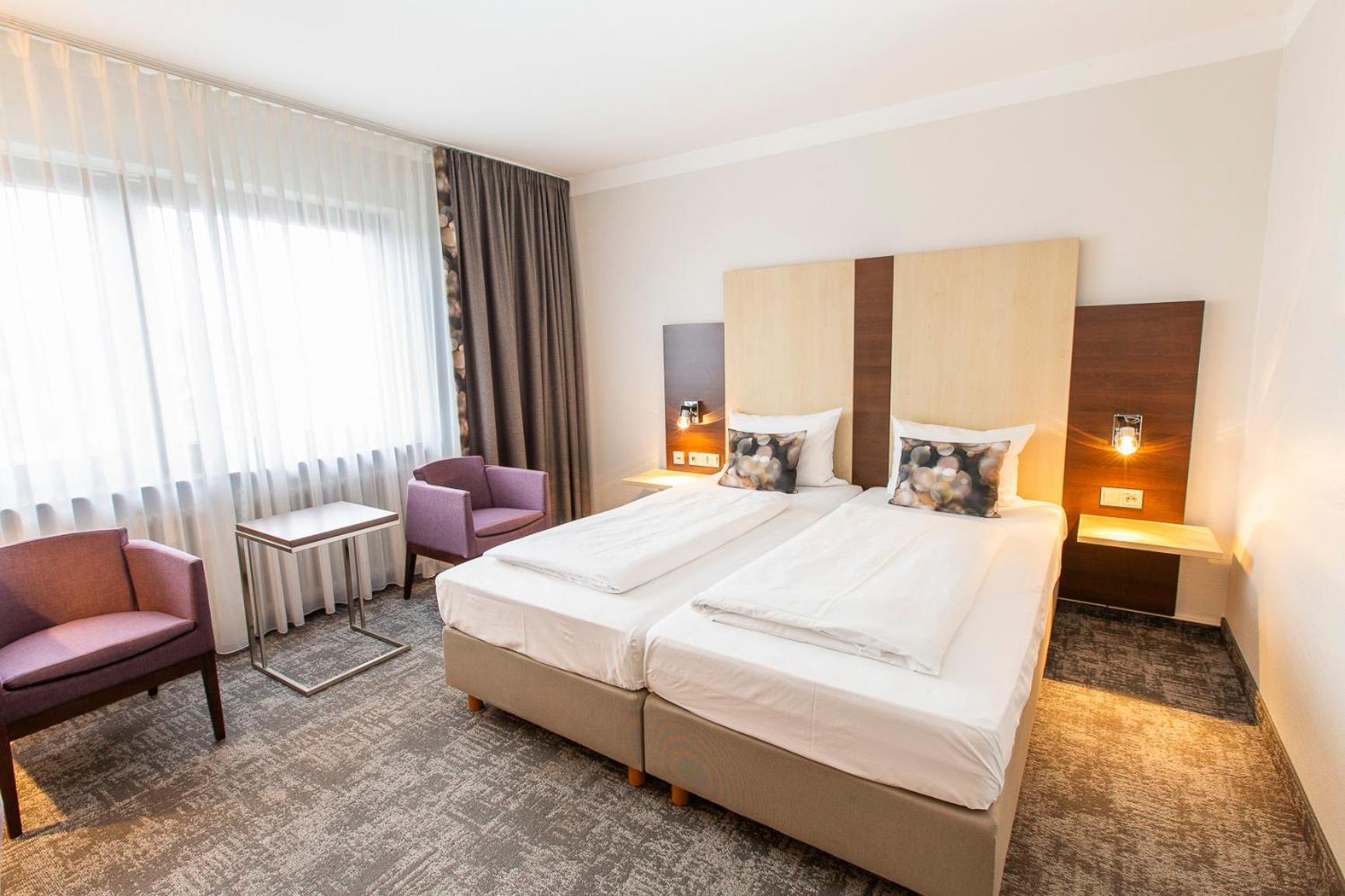 ברוכסל Hotel Scheffelhoehe מראה חיצוני תמונה