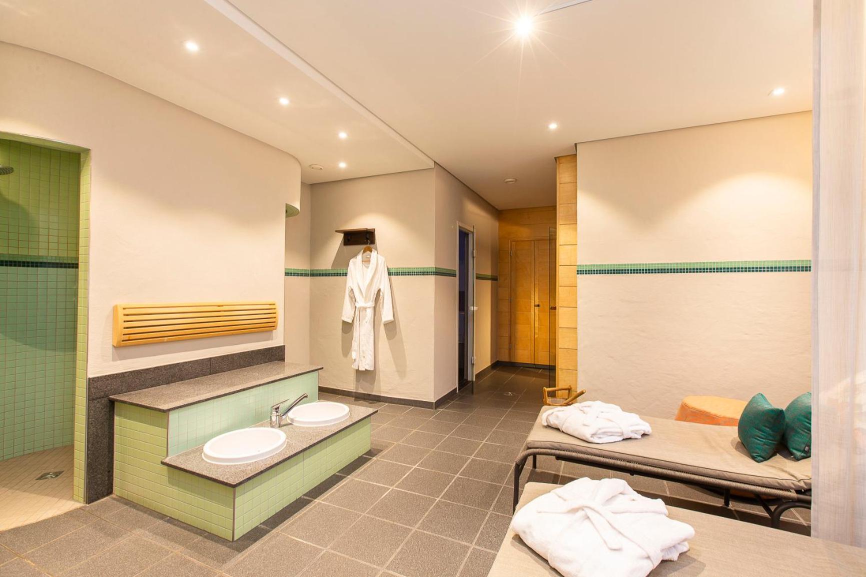 ברוכסל Hotel Scheffelhoehe מראה חיצוני תמונה